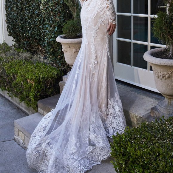 NEW OFF SHOULDER WEDDING DRESS WITH LONG SLEEVES EMBROIDERED WITH LACE AL A1022 - Picture 14 of 15